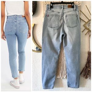 BDG Urban Outfitters Girlfriend High Rise Cropped Blue Jeans Women's Size 26